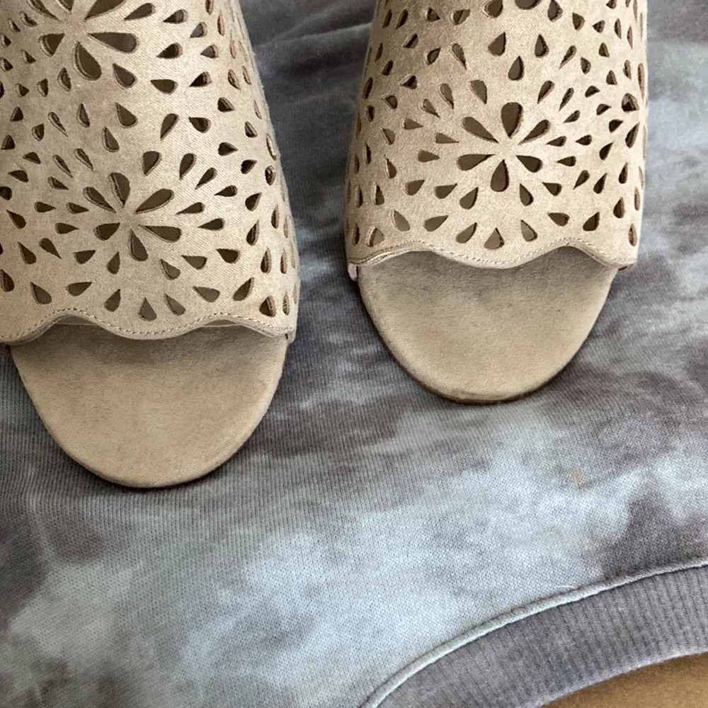 ALDO suede open toe booties - Picture 6 of 6